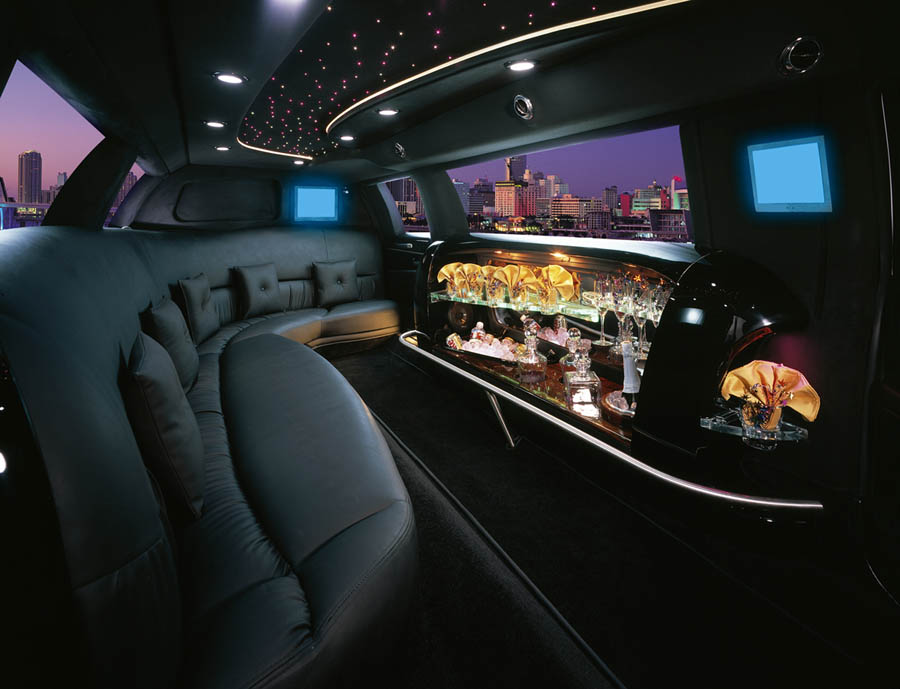  Stretch Limo Interior