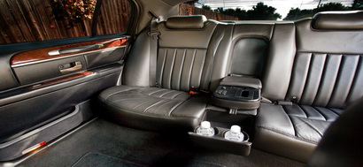  Lincoln Town Car interior